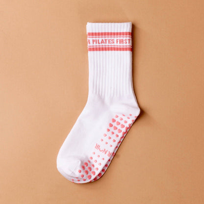 Chaussettes blanches antidérapantes "Pilates First"