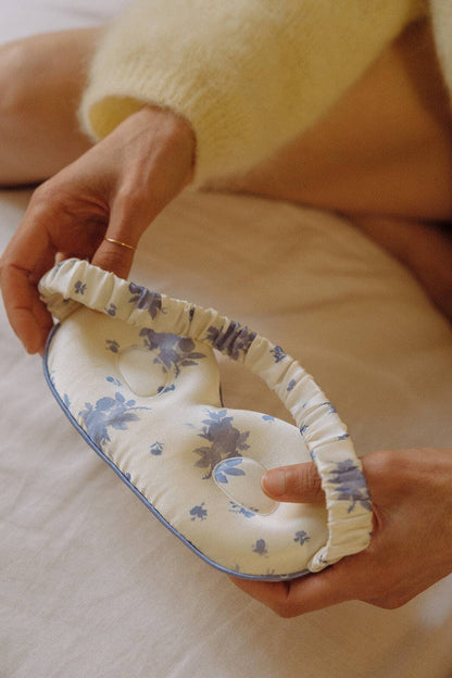 Masque de sommeil soin des cils | Fleurs de bleuet - EMILY'S PILLOW