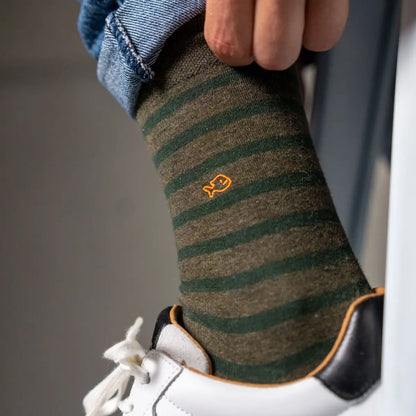 Chaussettes en coton peigné A rayures grandes - Kaki